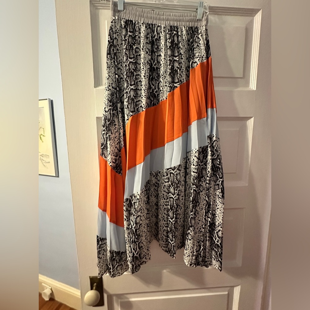 Animal print color blocked long skirt